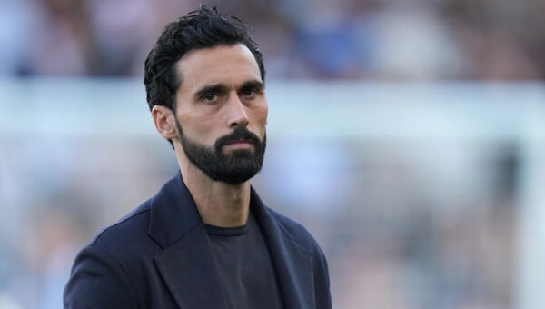 Fulham coach Arbeloa fined for comments about referee after Premier League draw with Man United