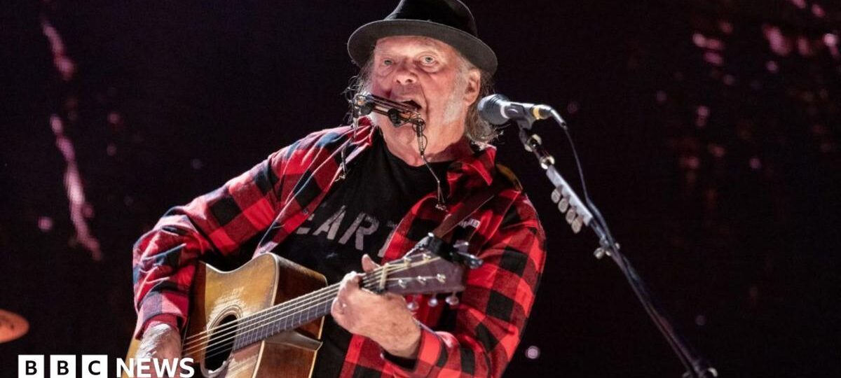Neil Young again sues Trump campaign for playing Rockin' in the Free World at rally