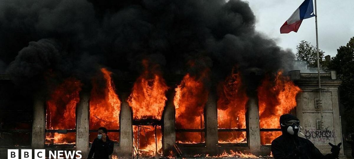 French weekend protests to be limited to union demos only, says Macron