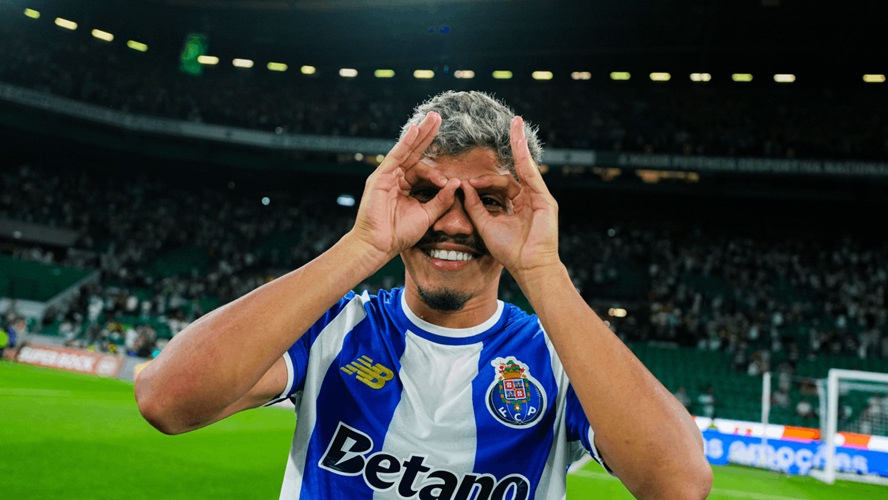 Porto increase William Gomes release clause amid Liverpool interest