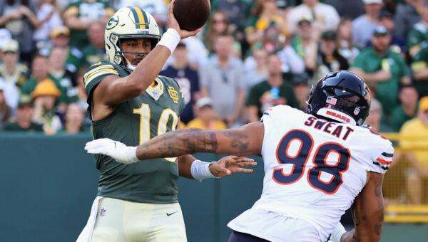 Jordan Love sparks Packers resurgence in convincing win over rival Bears