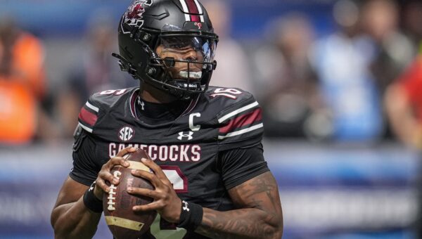 LaNorris Sellers’ late touchdown bucks worrying Shane Beamer trend against Tennessee