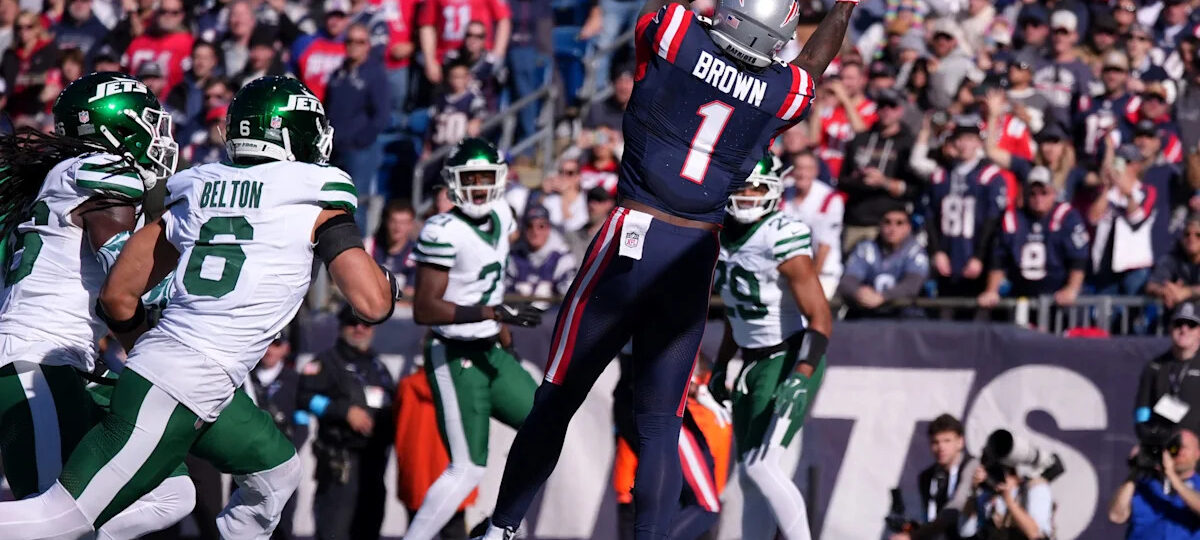 A.J. Brown targeted 10 times in return vs. NY Jets