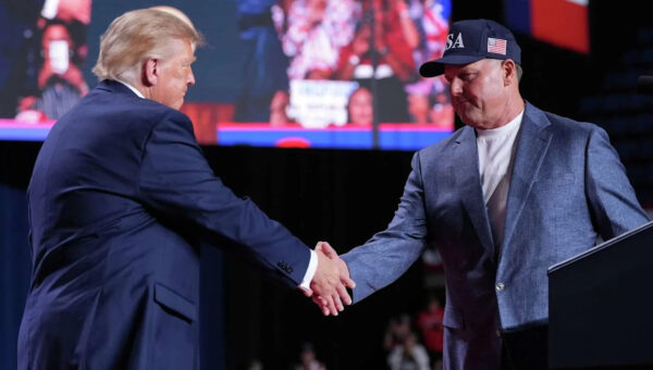 Donald Trump says he’ll award Houston star Roger Clemens the Presidential Medal of Freedom