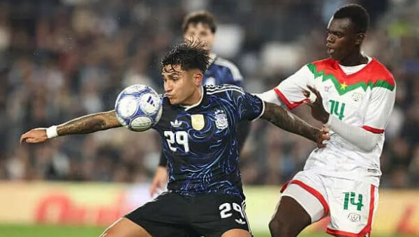 Castro makes Argentina debut: “Unforgettable moment.”