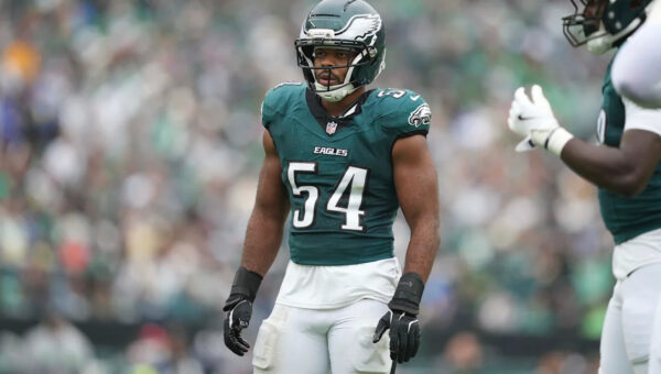 Bryan Thomas Jr. and Jeremiah Trotter Jr. ejected for fighting during kickoff in London