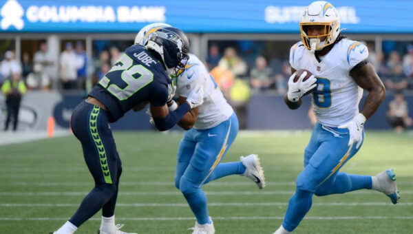 Chargers still believes in Omarion Hampton despite recent lack of snaps