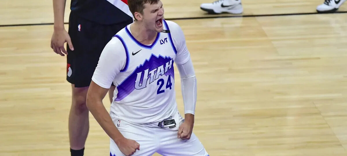Lakers insider reveals major 'worry' without Walker Kessler in lineup as he battles finger injury