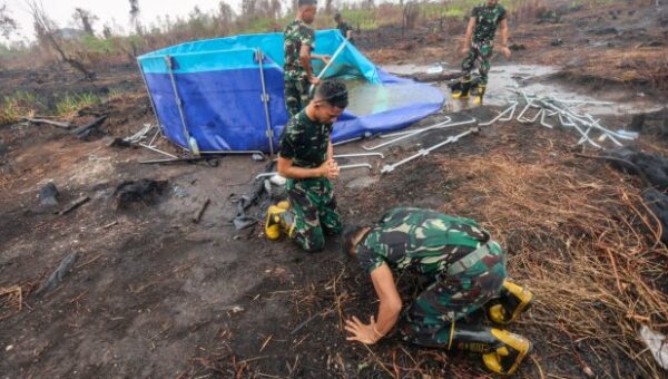 Indonesians Celebrate Rain After Months Of Smoke And Suffering