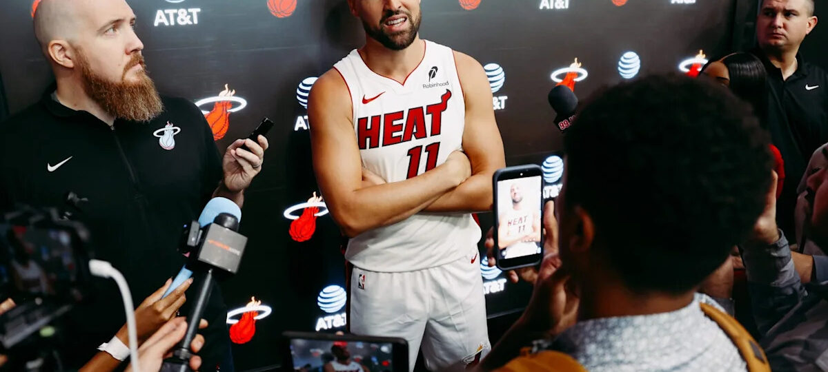 ‘Major cringe…’ NBA fans have lots to say after Klay Thompson’s 0-point preseason Miami Heat debut