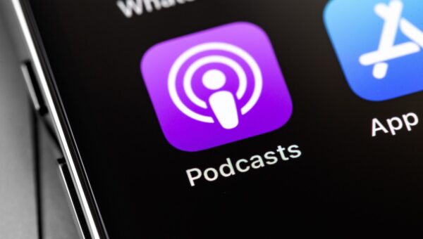 Apple discloses deal to hire team and license tech from personalized podcast startup Huxe