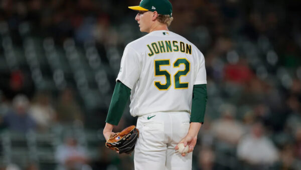 Elephant Rumblings: Johnson Undergoes Surgery; Back To The NL Playoffs