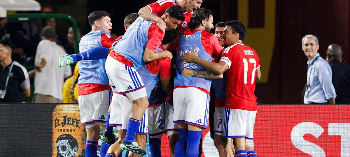 TST Images: Chile defeats Mexico, 2-0, in Los Angeles
