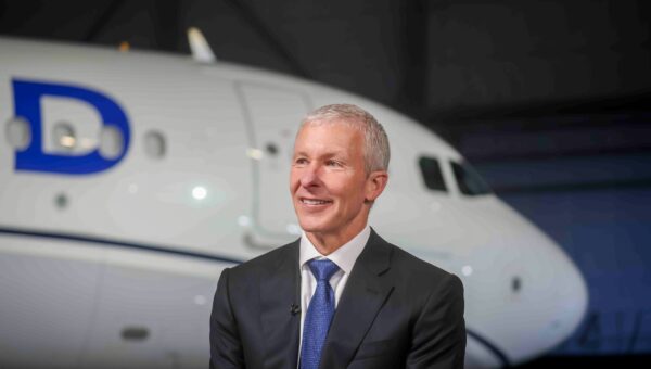 Starlink is fast becoming one of the biggest factors for passengers choosing an airline, United’s CEO says