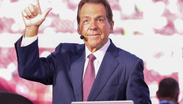 ‘There’s Somebody I Do Blame’ — Paul Finebaum Points Finger at Nick Saban for Stirring Up Transfer Portal Talk Around Kamario Taylor