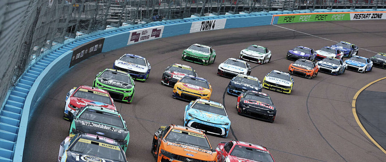How to watch the NASCAR YellaWood 500 without cable today