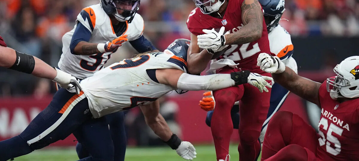 Tyler Allgeier manages limited practice