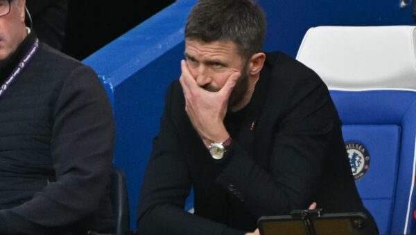 Carrick expects to stay as Man Utd coach despite Chelsea defeat
