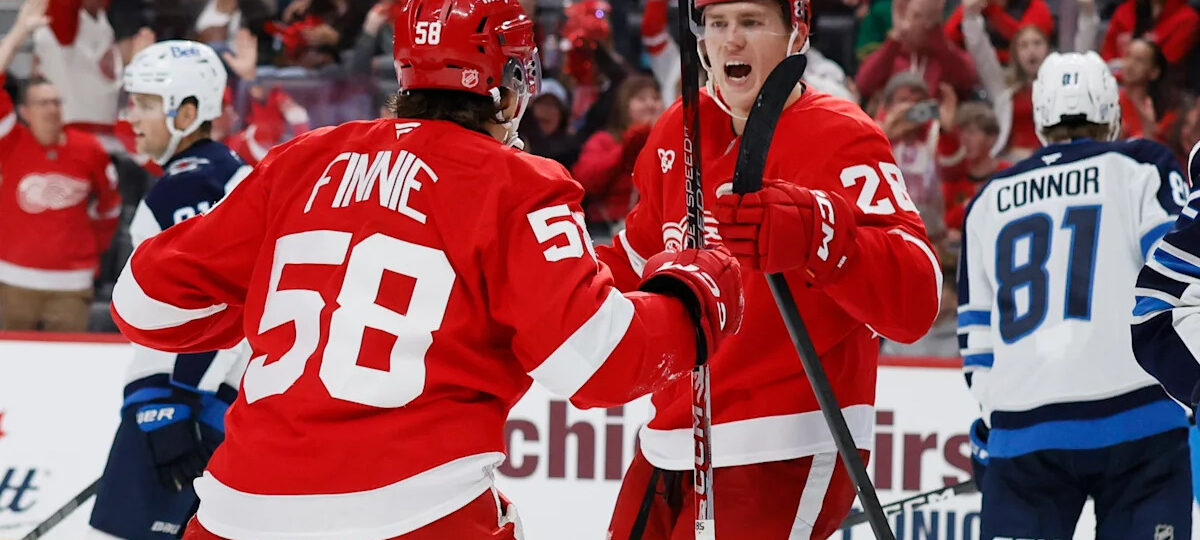 Kyle Connor has hand in all 3 goals in narrow win over Red Wings
