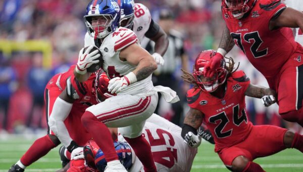 From missed tackles to coverage breakdowns, Texans’ defense rues inability to finish in Giants loss