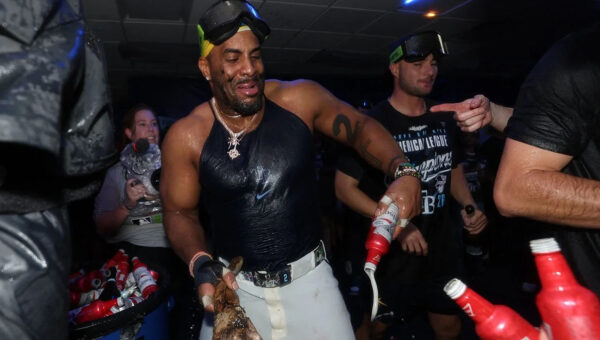 Rays’ Yandy Diaz celebrates ALCS win with massive Tomahawk steak