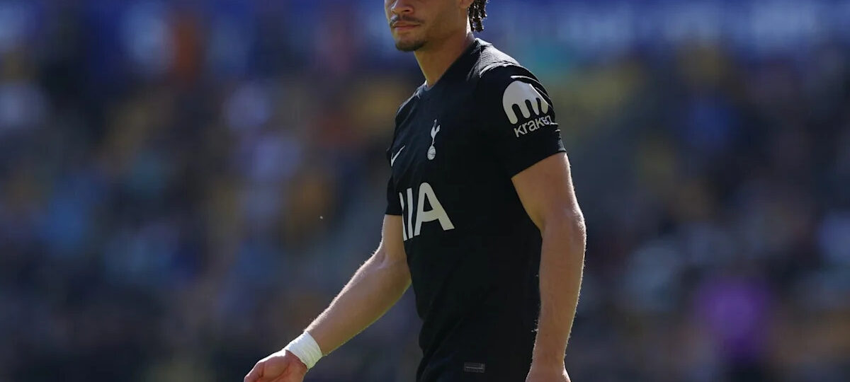 Tottenham star makes unusual Harvard move during injury recovery
