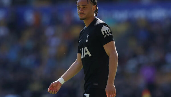Tottenham star makes unusual Harvard move during injury recovery