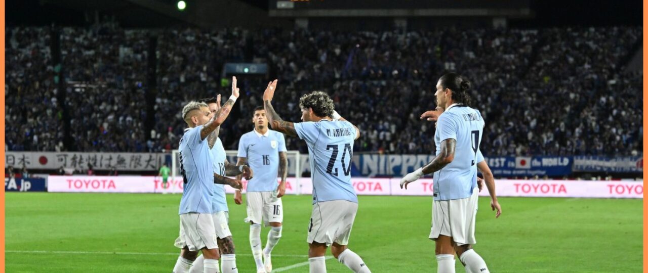 Update on Arsenal & Man United transfer links with versatile wide-man