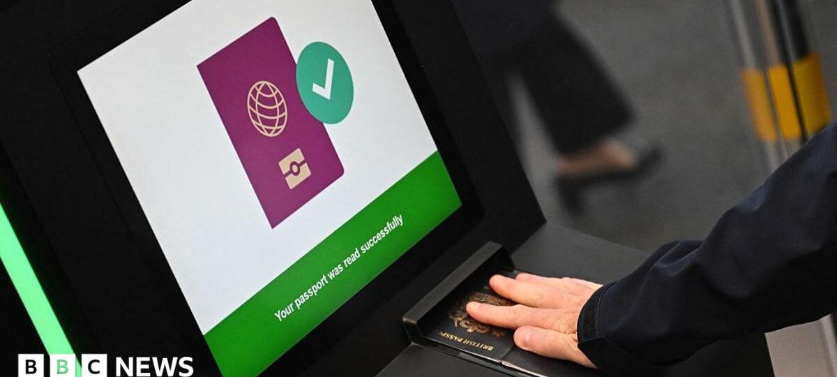 Roll-out begins for passport-free airport e-gates