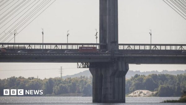 Russia targets busy bridge in central Kyiv in broad daylight