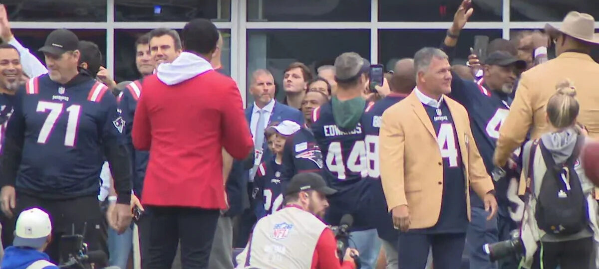 25 years later, it’s still sweet: Patriots celebrate 2001 Super Bowl team