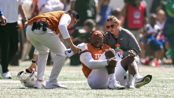 Colin Simmons injury update: Texas Longhorns star 'questionable' in availability report