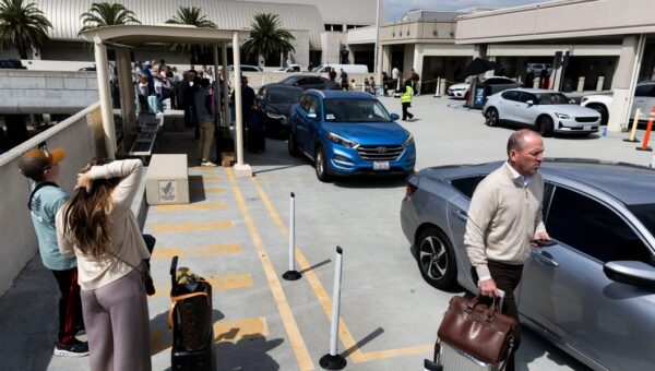 Lyft starts a business travel brand, escalating its Uber rivalry