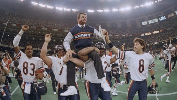 NFL world, Bears fans across city remember Mike Ditka as a Chicago legend, football icon