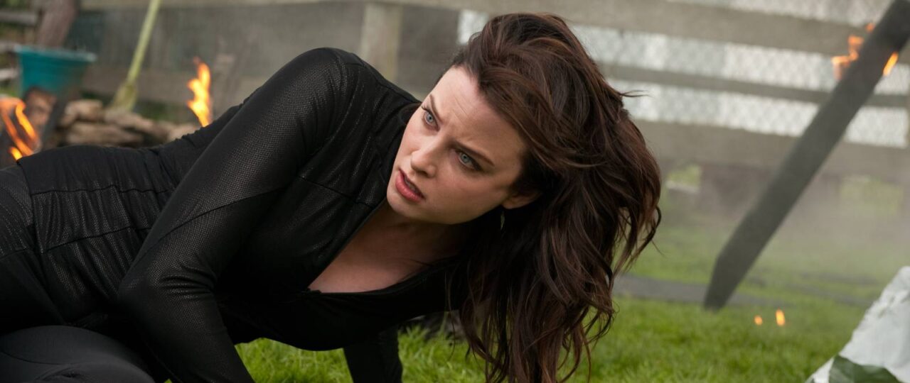 42-Episode ‘Cyberpunk Meets Time Travel’ Sci-Fi Series Deserves A 10/10 For Logic