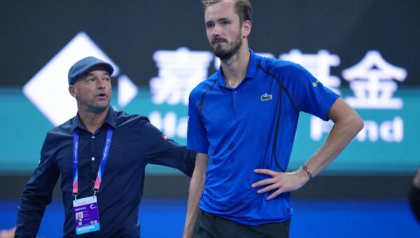 Daniil Medvedev disqualified against Novak Djokovic after controversial fan incident