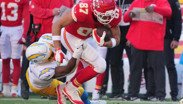 Travis Kelce has rather mediocre stat line in Week 6