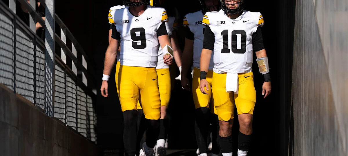 Iowa vs. Minnesota postgame notebook: Hawkeyes explain QB swap