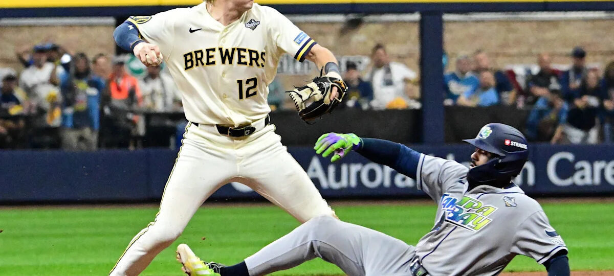Brewers' celebration delayed after double play is overturned on review