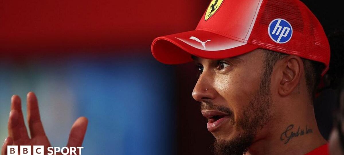 Hamilton bemused after glitch turns F1 into 'Lego race'