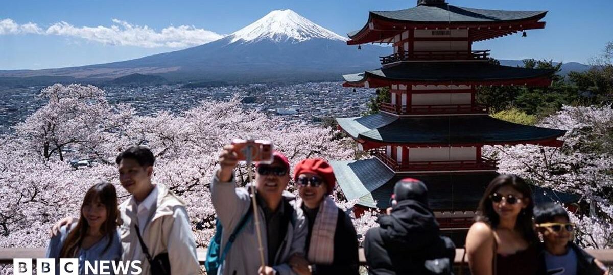 Japan raises residency fee for foreign nationals by twenty-fold