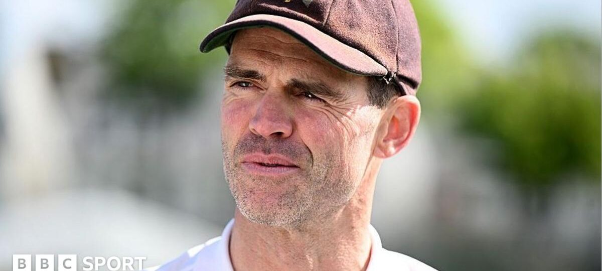 Anderson stops short of retiring after Lancashire exit