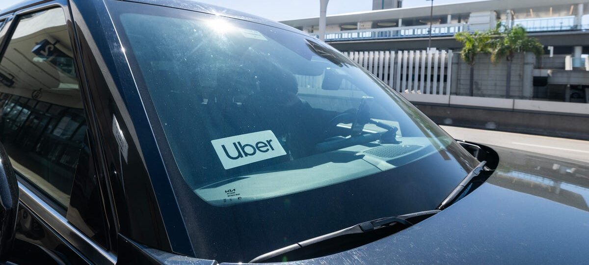 Here's how much Uber pays drivers in 16 different cities, according to a new study