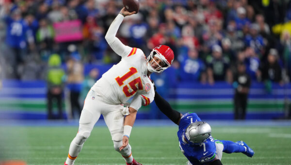 NFL Panic Meter: Chiefs have to address their offensive issues now, before they regret it