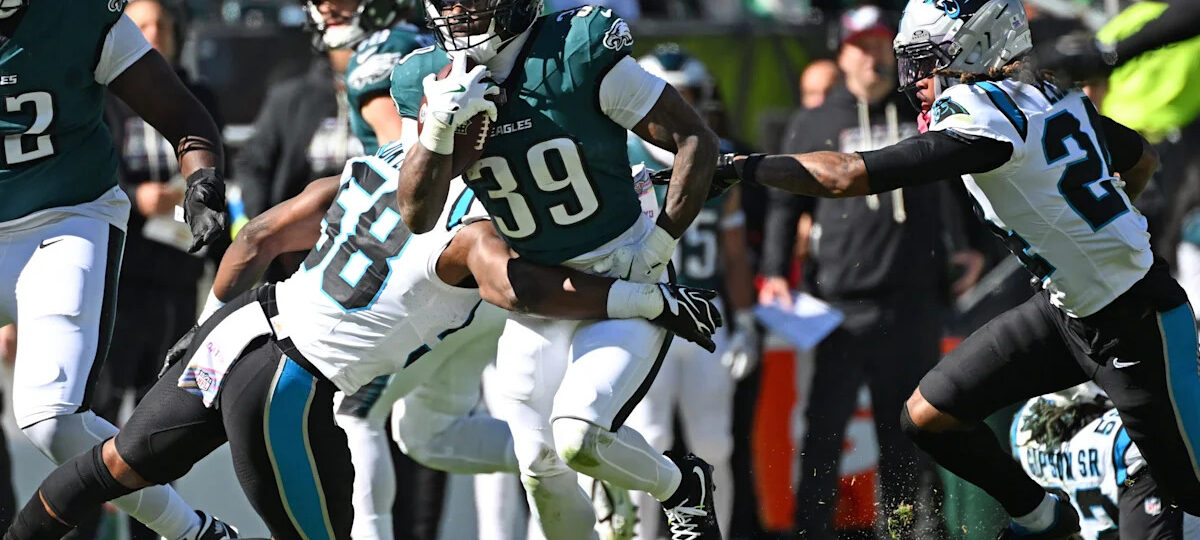 Dameon Pierce churns out 50 total yards and a score in Week 6