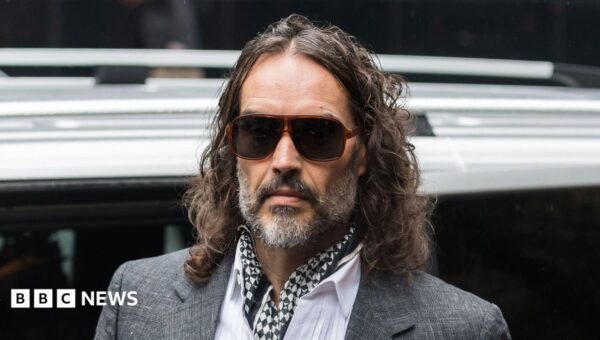 Russell Brand asked assistant for female fan phone numbers, court hears