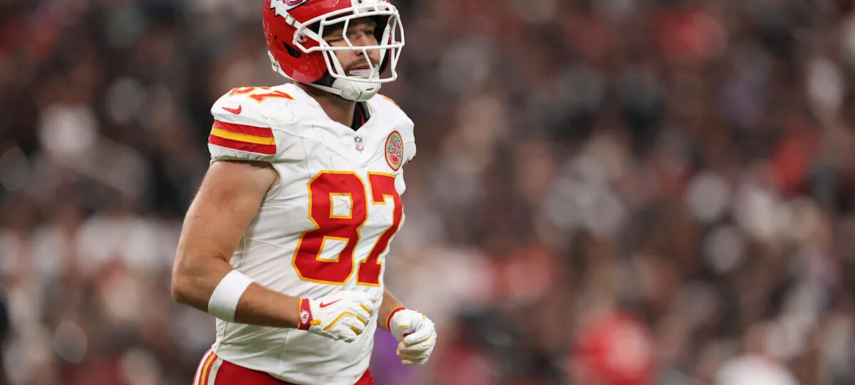 Jason Kelce scared Travis Kelce, Taylor Swift with early-morning call