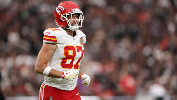 Jason Kelce scared Travis Kelce, Taylor Swift with early-morning call