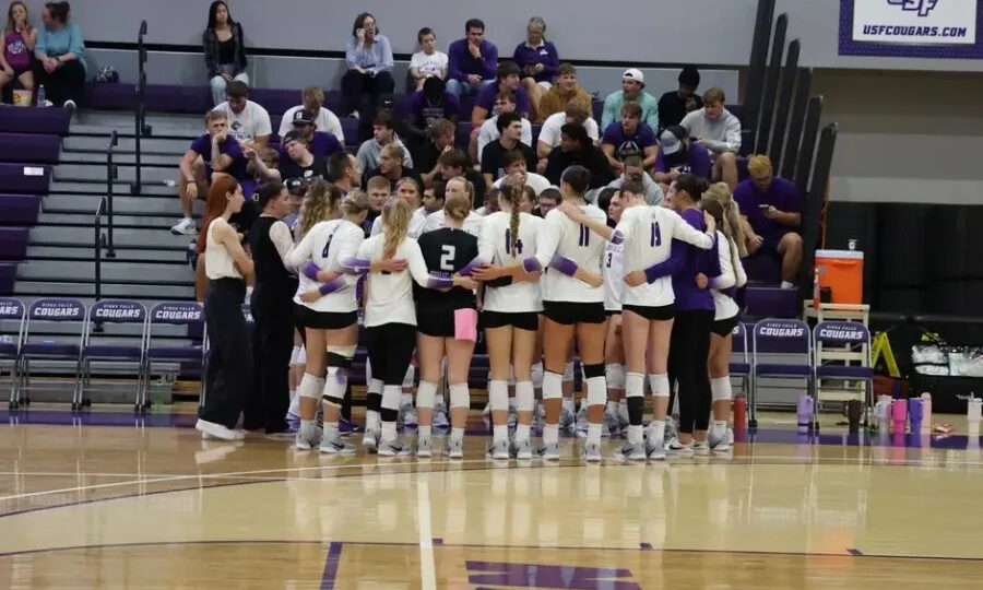 USF dominates Minot State on the road
