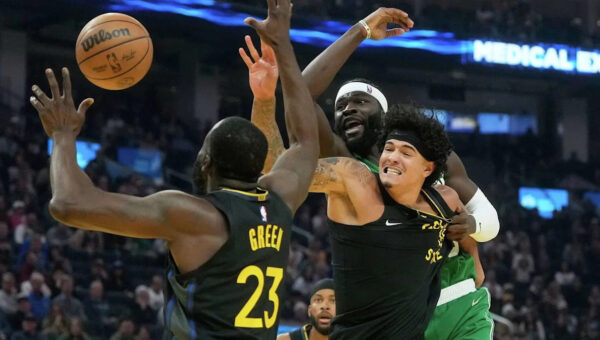 Kerr ‘leaning toward' small-ball Warriors lineup to open season with Porzingis absent